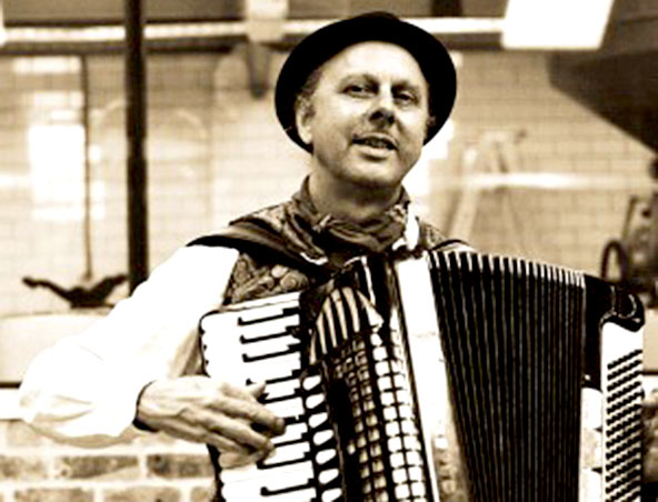 Melbourne Piano Accordion Player